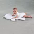 Ingenuity Twinkle Tails™ Rezgő Pihenőszék Dallamokkal és Fénnyel Újszülött Kortól - Levehető Játékhíd, Nyugtató Vibrációk, 3 Pontos Biztonsági Öv, 9kg Súlyhatárig