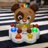Baby Einstein Drum & Learn Dean Zenélő Fejlesztő Baba Játék - Interaktív Dob Fényekkel és Hangokkal, 6 Hónapos Kortól
