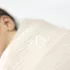 Ingenuity SwaddleMe™ Muszlin Pólya 1.5 TOG 0-3 Hónapos Babáknak Krém - Puha, Lélegző, Biztonságos Alváshoz
