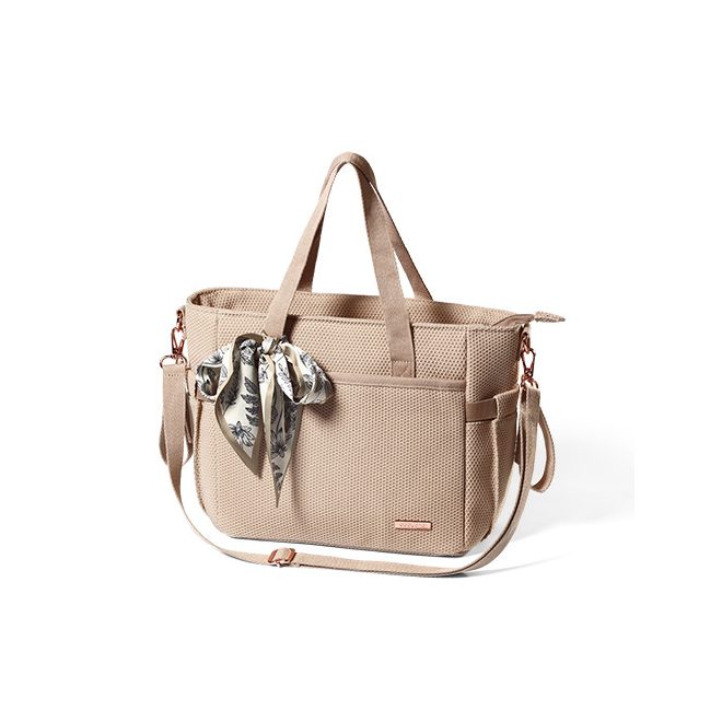 BabyOno Carmen Pelenkázótáska Bézs - Prémium, Vízlepergető Anyagból, Pelenkázó Alátéttel és Több Rekesszel a Praktikus Rendszerezésért