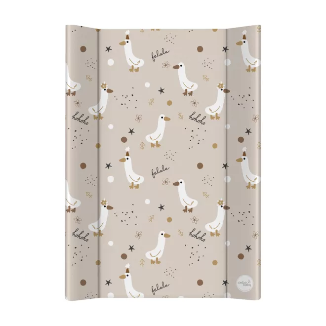 Ceba Baby Basic Crazy Ducks 2-oldalas Merev Pelenkázó Alátét Deszkával 50x70cm – Könnyen Tisztítható Kialakítással