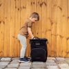 Petite & Mars JACK Babakocsira Rögzíthető Hátizsák Just Black - Tágas Pelenkázó Táska 11 Zsebbel, Hőszigetelt Rekeszekkel és Pelenkázó Alátéttel