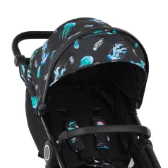   Petite & Mars Napfénytető és Övvédő Street2 Limited 100 Jellyfish - Egyedi Mintás, Hatékony UV-védelem és Kényelmes Övvédő Babakocsikhoz