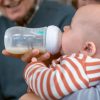 Philips Avent Natural Response Cumisüveg AirFree Szeleppel 260ml (SCY673/01) Szivárgásmentes, Hasfájáscsökkentő, Mellformájú Etetőcumi 1 Hónapos Kortól