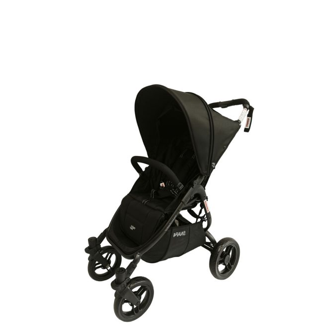 Valco Baby Snap 4 Sport Babakocsi Liquorice Fekete, Ultrakönnyű 6.2kg, Egykézes Összecsukás, xxL Napellenző és Lábzsák, 22kg-ig Terhelhető