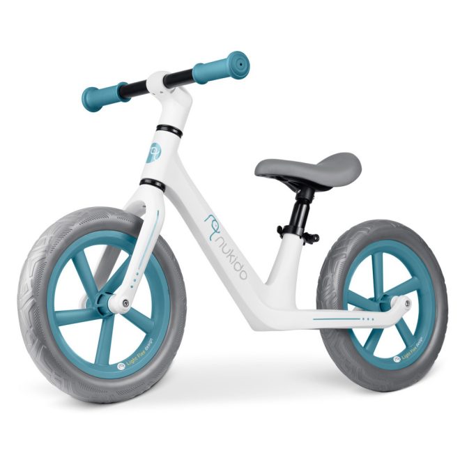 Nukido Light Flee Kétkerekű Futóbicikli Fehér - Eva Habkerekek 29cm, Tartós Nylon Váz, Állítható Ülésmagasság 35-41cm, Puha Ülés, Gumírozott Markolat, Szuperkönnyű